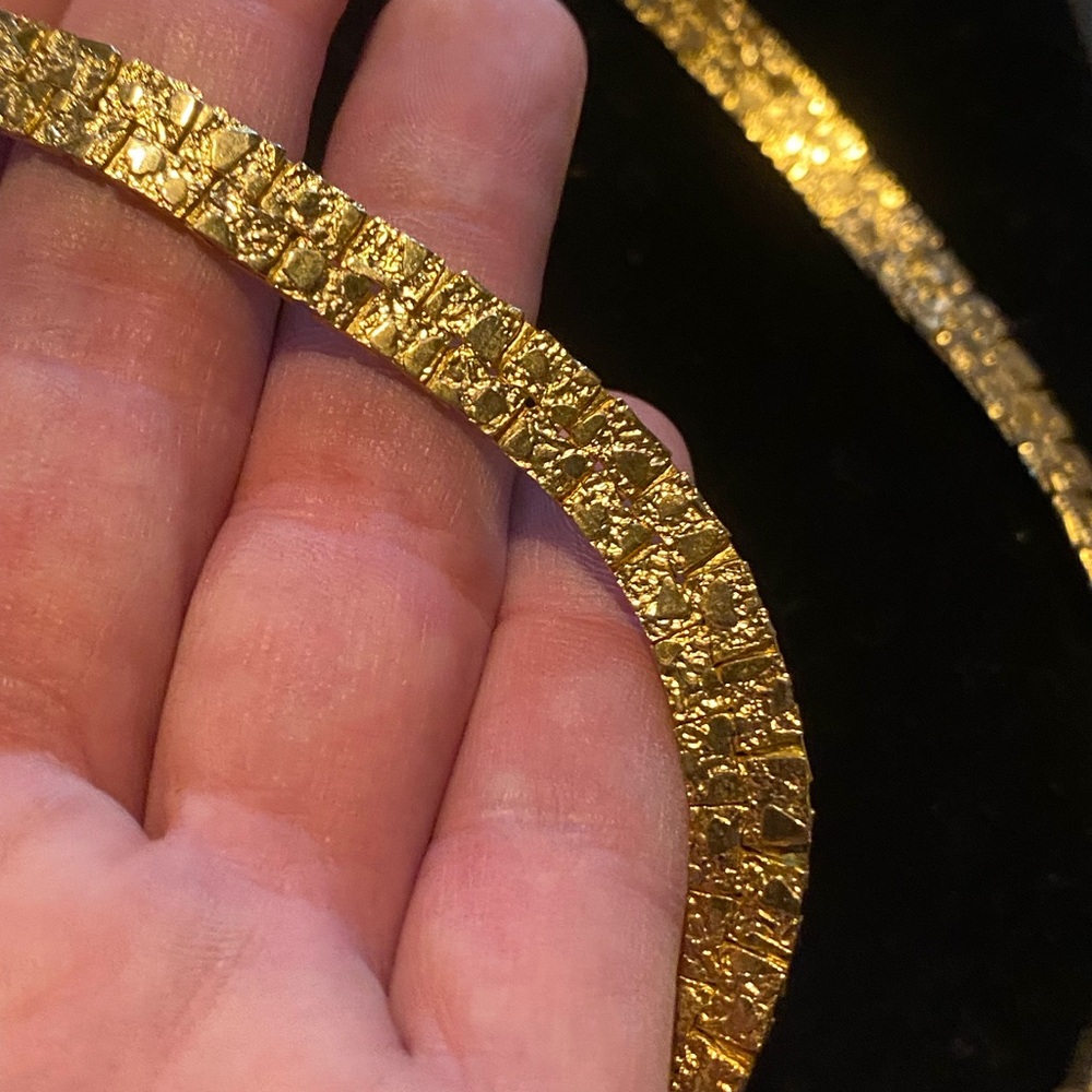 Classic Gold Textured Herringbone Necklace - Women's Jewelry - Picture 14 of 16